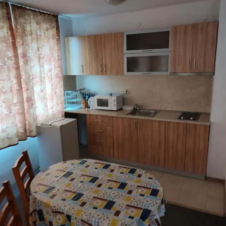 بيت ضيافة Zlatevi ابزور