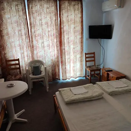 Zlatevi Guest house