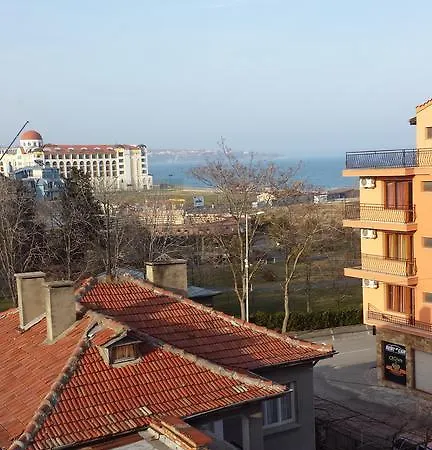 Zlatevi 3*